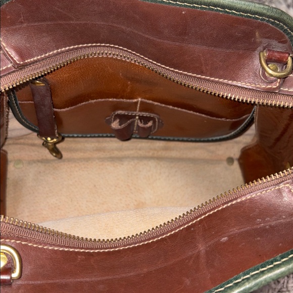 Brahmin Vintage Elegant Brown Leather Handbag - Picture 8 of 11